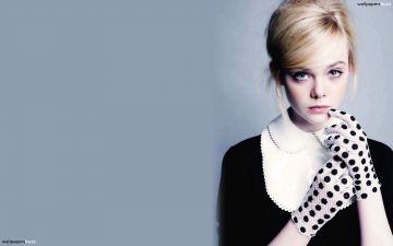 Download Elle Fanning Innocent Look Free Pure 4K Ultra HD - Android / iPhone HD Wallpaper Background Download